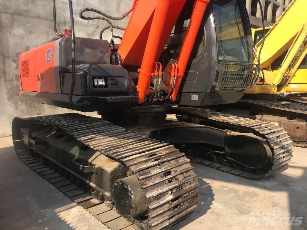 Hitachi ZX 200-6 Гусеничні екскаватори