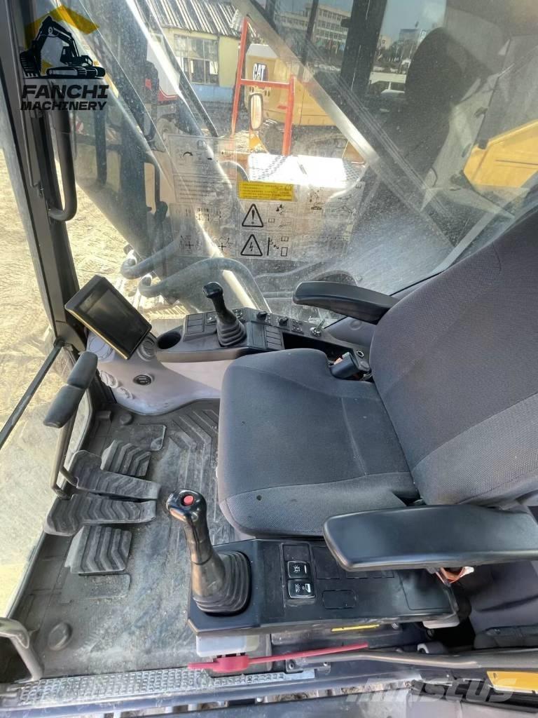 Volvo 950950EL Гусеничні екскаватори