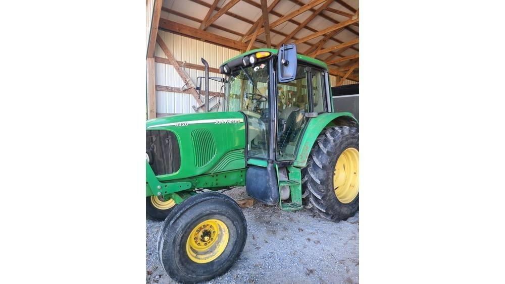 John Deere 6320 Трактори