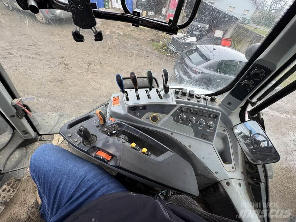 Valtra N174 Трактори