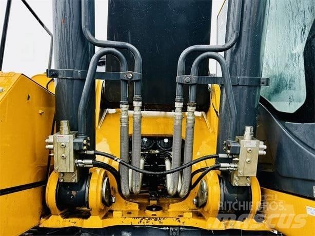 DEERE 470G LC Гусеничні екскаватори