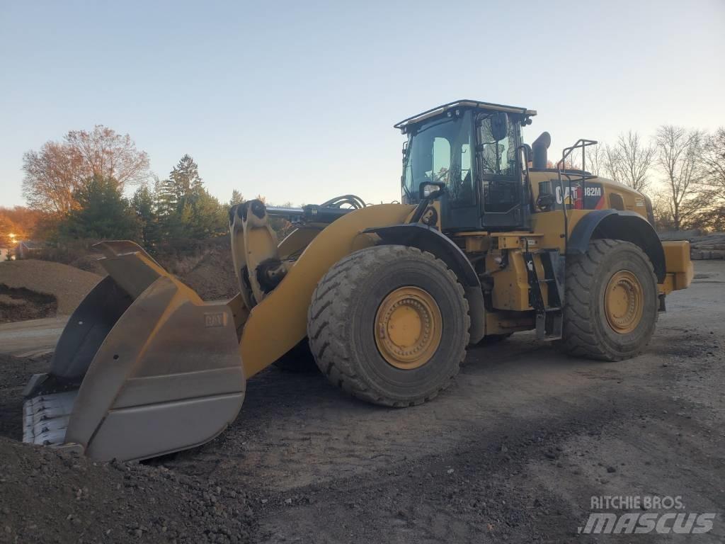 CAT 982 M Фронтальні навантажувачі