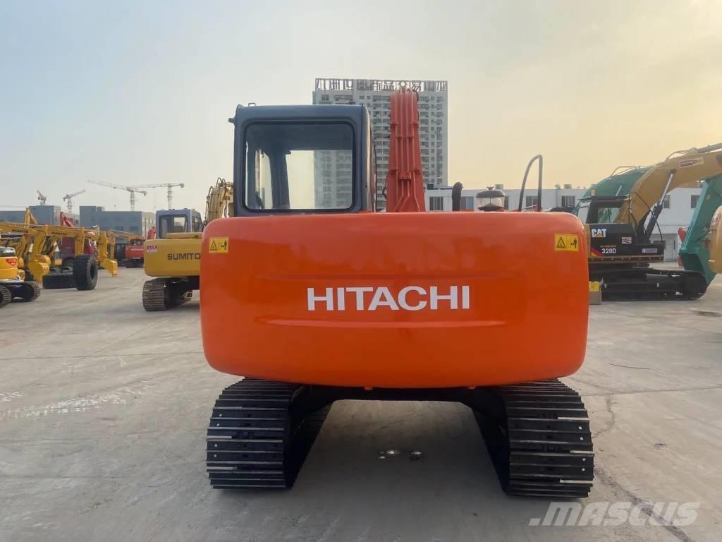 Hitachi EX60 Гусеничні екскаватори