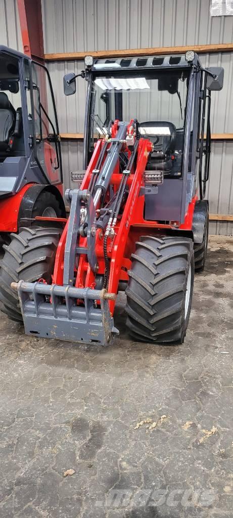 VM Loader 1036 LXC Малі навантажувачі
