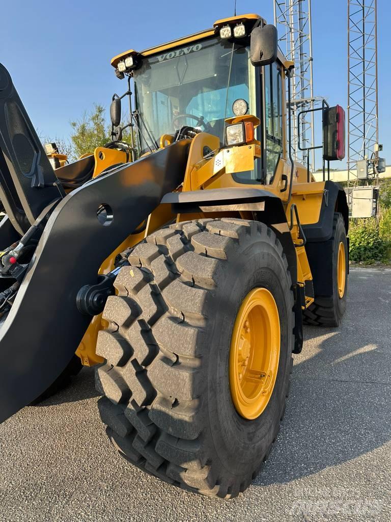 Volvo BM L 120 G Фронтальні навантажувачі