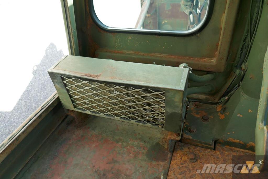 CAT D7G Ex-army Гусеничні бульдозери