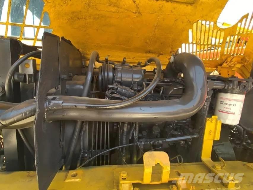Komatsu PC60-7 Гусеничні екскаватори