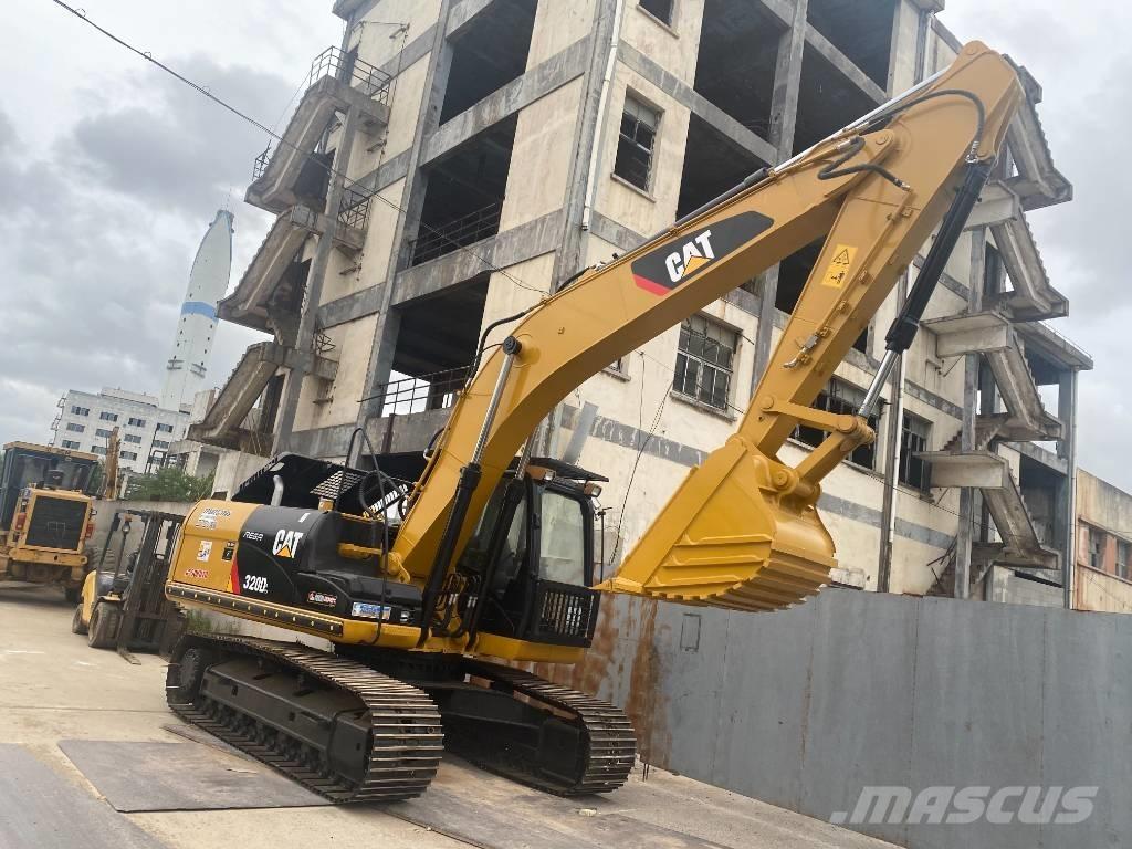 CAT 320 D Гусеничні екскаватори
