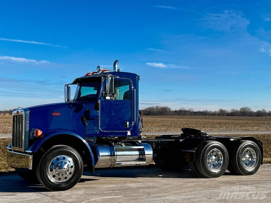 Peterbilt 365 Тягачі