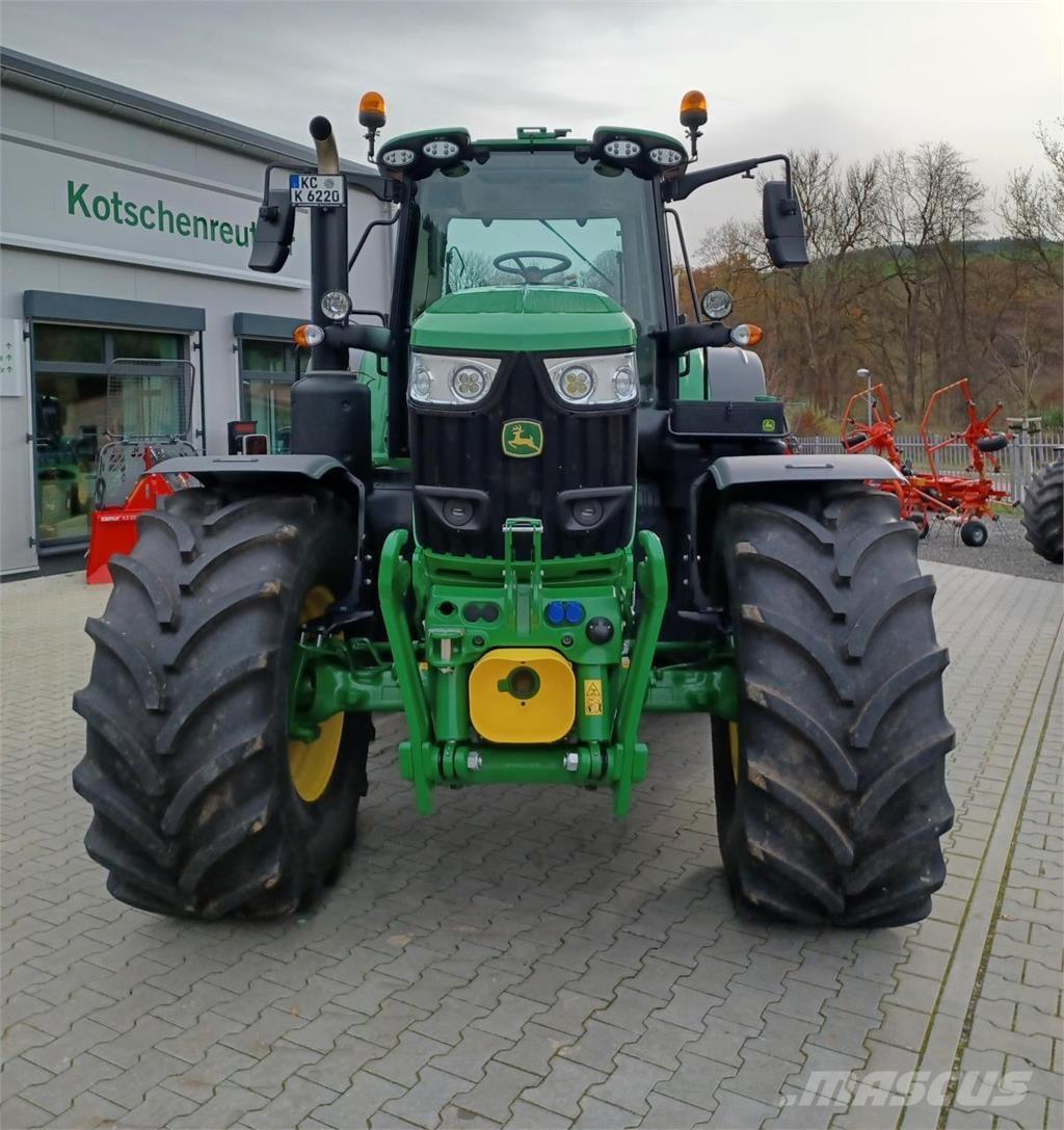 John Deere 6M 220 Трактори