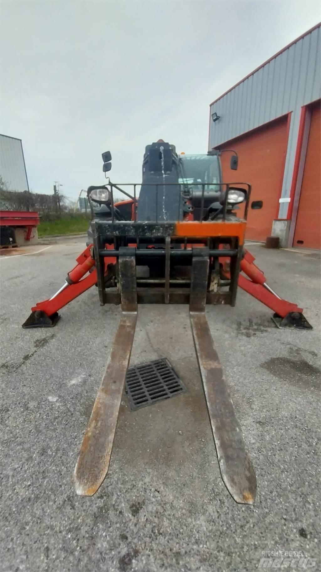 Manitou MT1440 Телескопічні навантажувачі