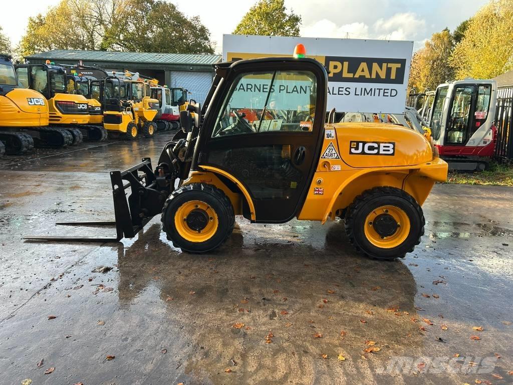 JCB 520-40 Телескопічні навантажувачі