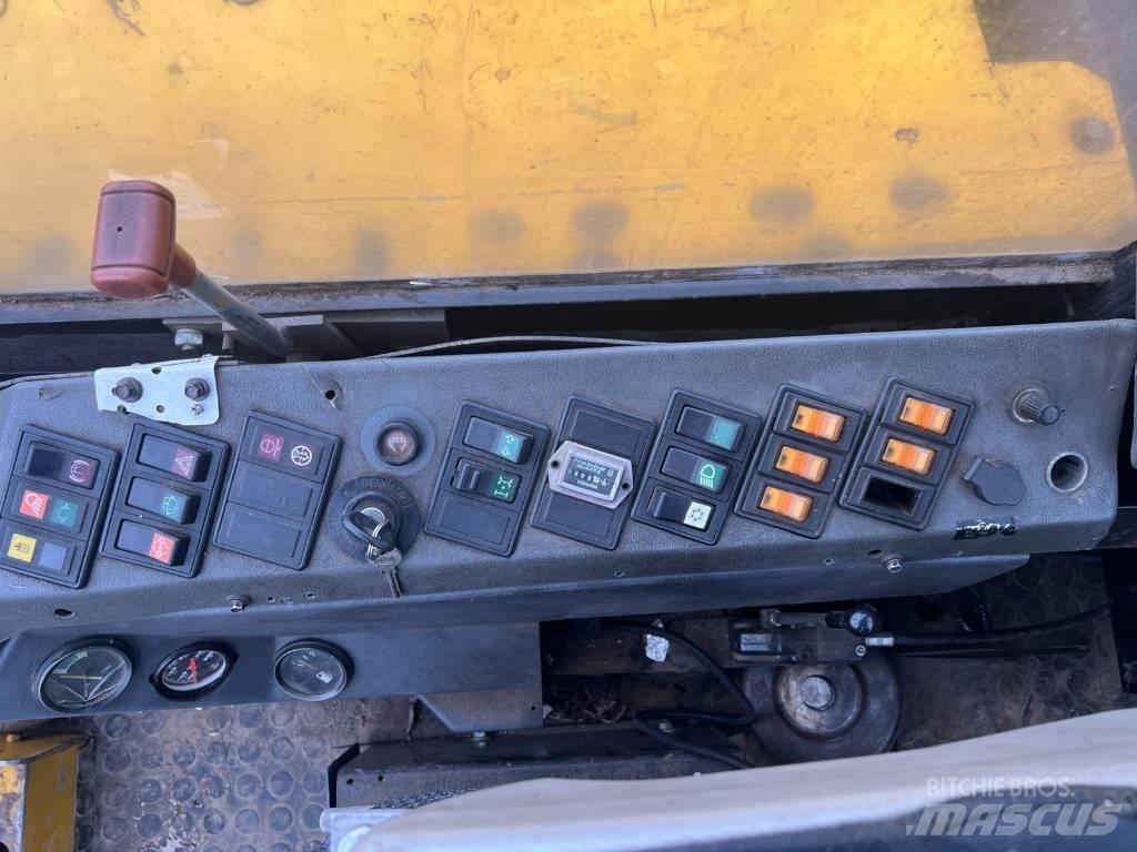 Yanmar C 60 R Гусеничні самоскиди