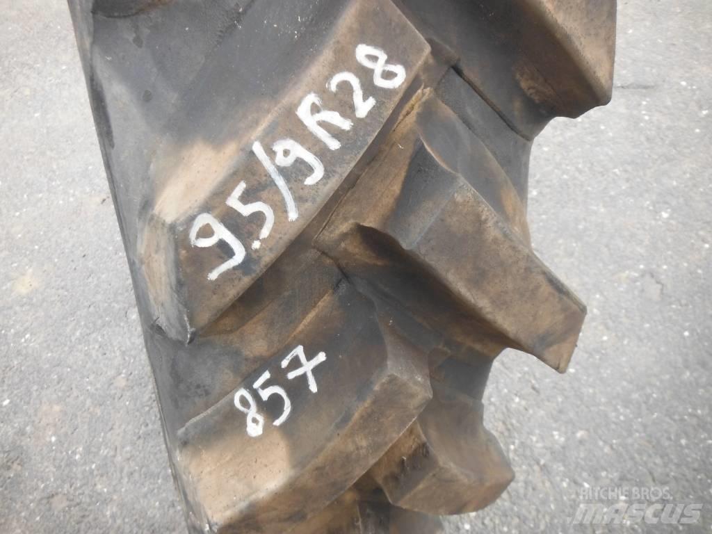 Michelin 9.5/9R28 Колеса