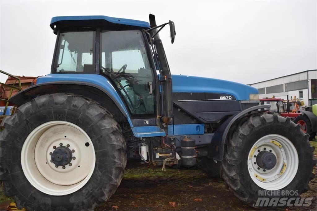 New Holland 8670 Трактори