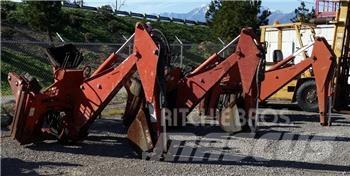 Bobcat 811 Траншейні екскаватори