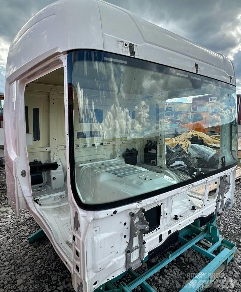 Scania P 370 Кабіни
