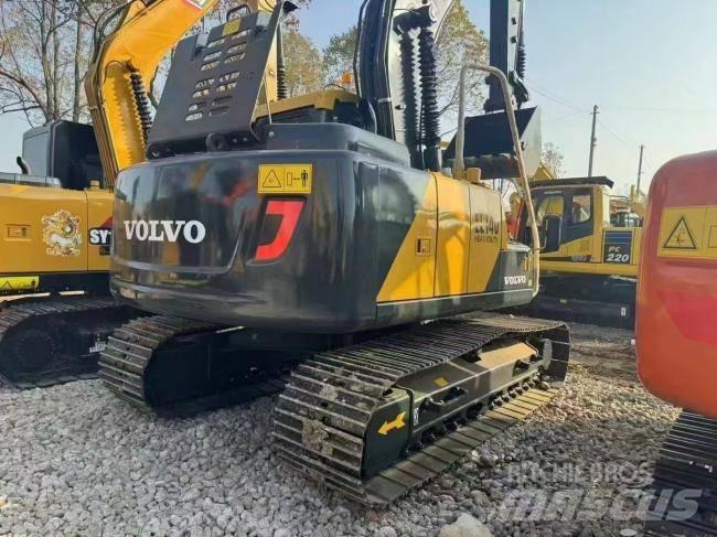 Volvo EC 140 Гусеничні екскаватори