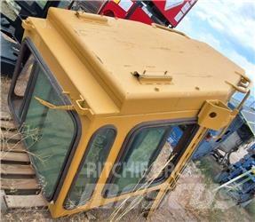 CAT D 8 R Гусеничні бульдозери