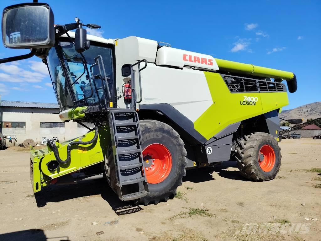 CLAAS Lexion 7400 Зернозбиральні комбайни