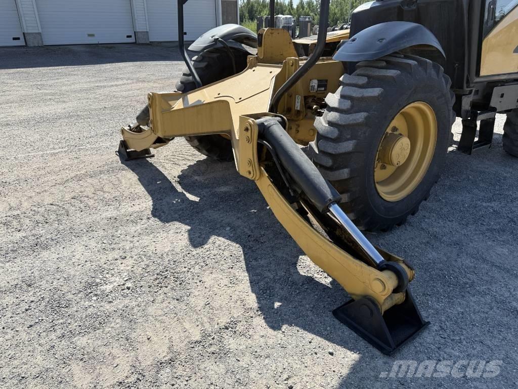 CAT 360 B Телескопічні навантажувачі