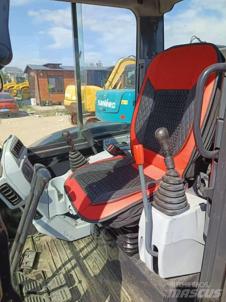 Kubota KX 163 Гусеничні екскаватори
