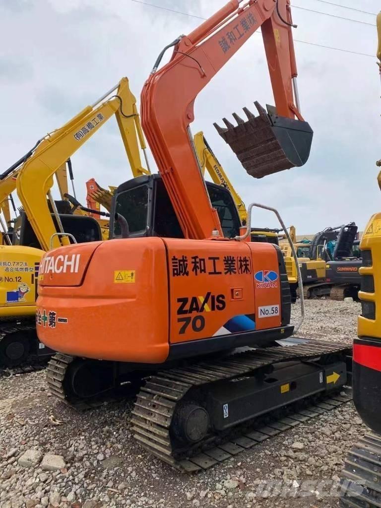 Hitachi Zaxis 70 Гусеничні екскаватори