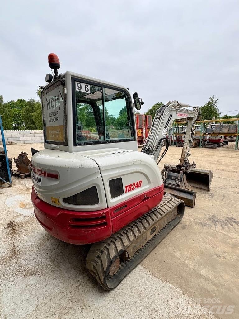 Takeuchi TB 240 Міні-екскаватори < 7т