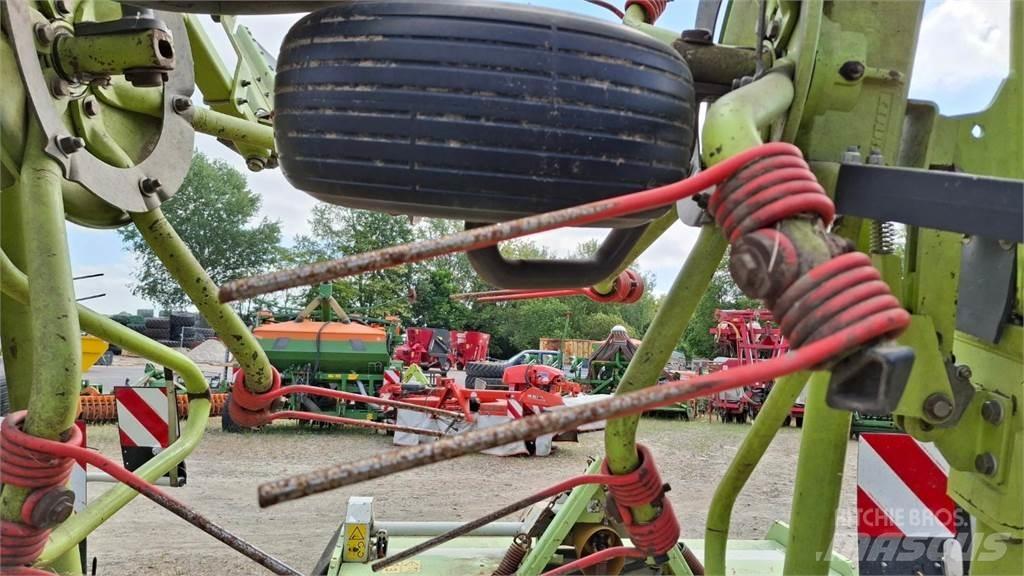 CLAAS Volto 900 Граблі і сінозворушувачі