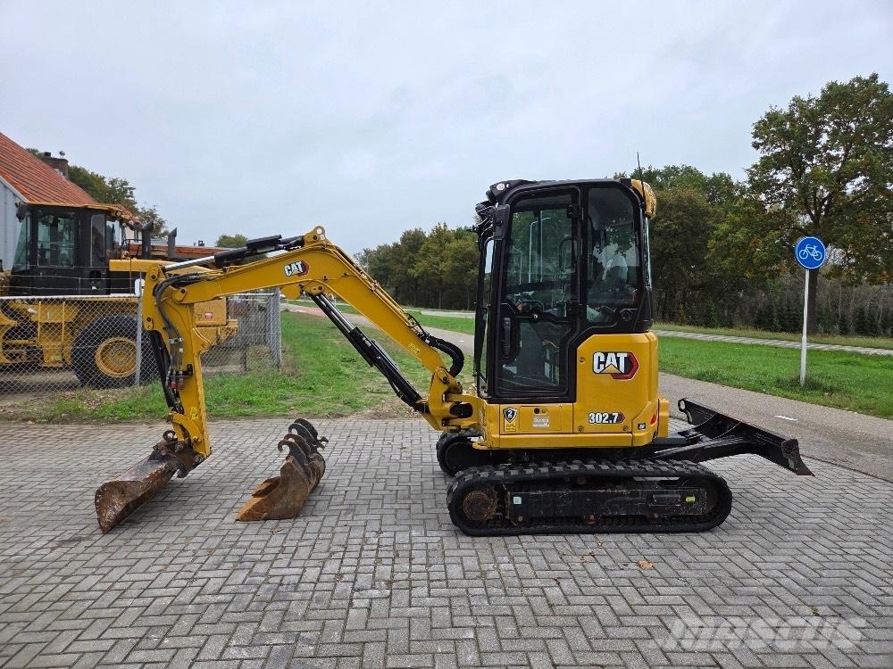 CAT 302.7CR Міні-екскаватори < 7т