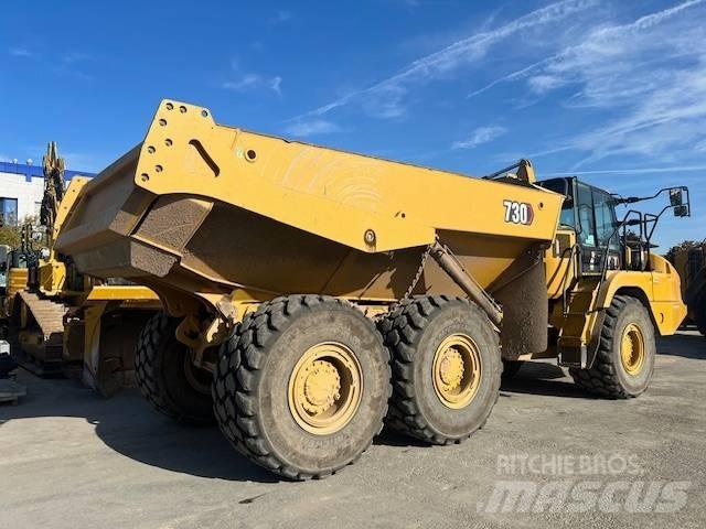 CAT 730 Зчленовані самоскиди