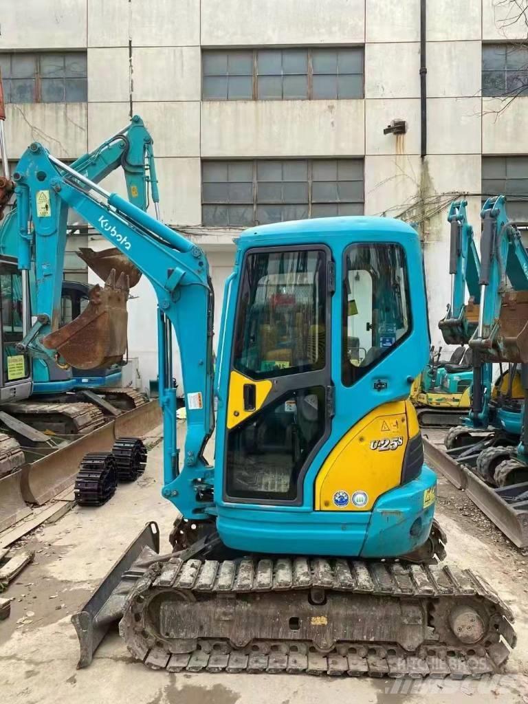 Kubota U 25 Міні-екскаватори < 7т