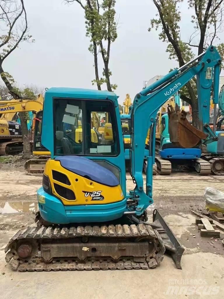 Kubota U 25 Міні-екскаватори < 7т