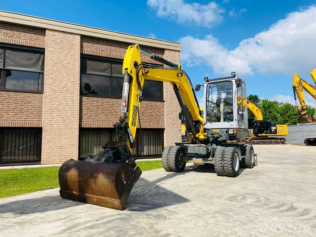 Wacker Neuson 6503 Колісні екскаватори
