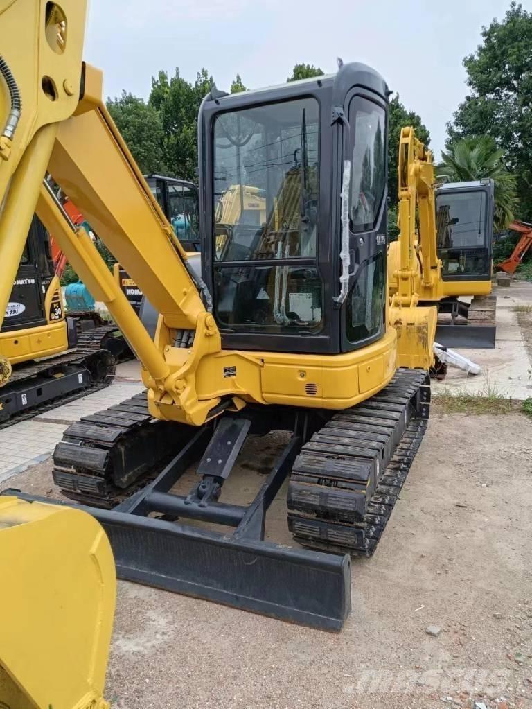 Komatsu PC 30 Міні-екскаватори < 7т