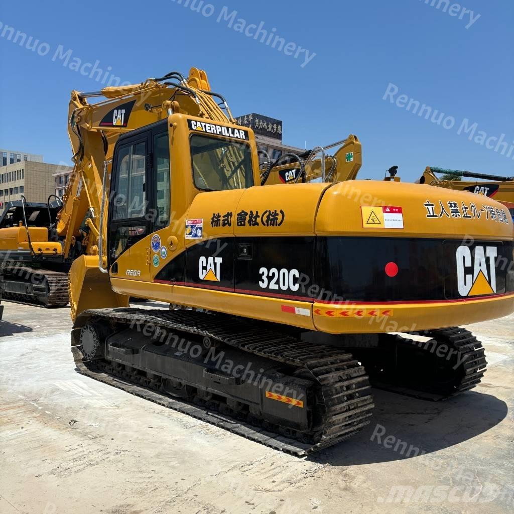 CAT 320 C Гусеничні екскаватори