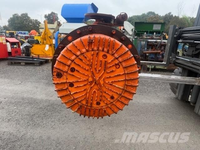 Daewoo Mega 300 III Осі