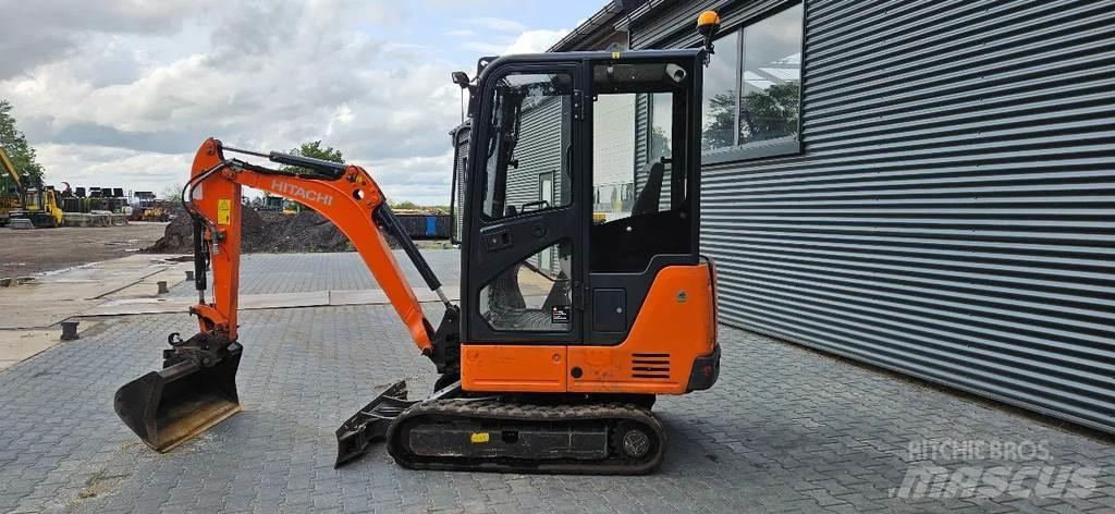 Hitachi ZX19-5 Міні-екскаватори < 7т