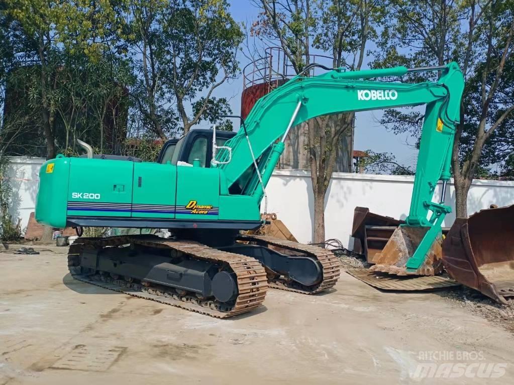 Kobelco SK 200 Гусеничні екскаватори