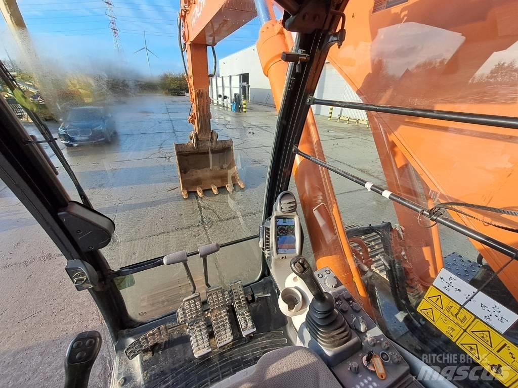 Hitachi ZX350LCN-6 Гусеничні екскаватори