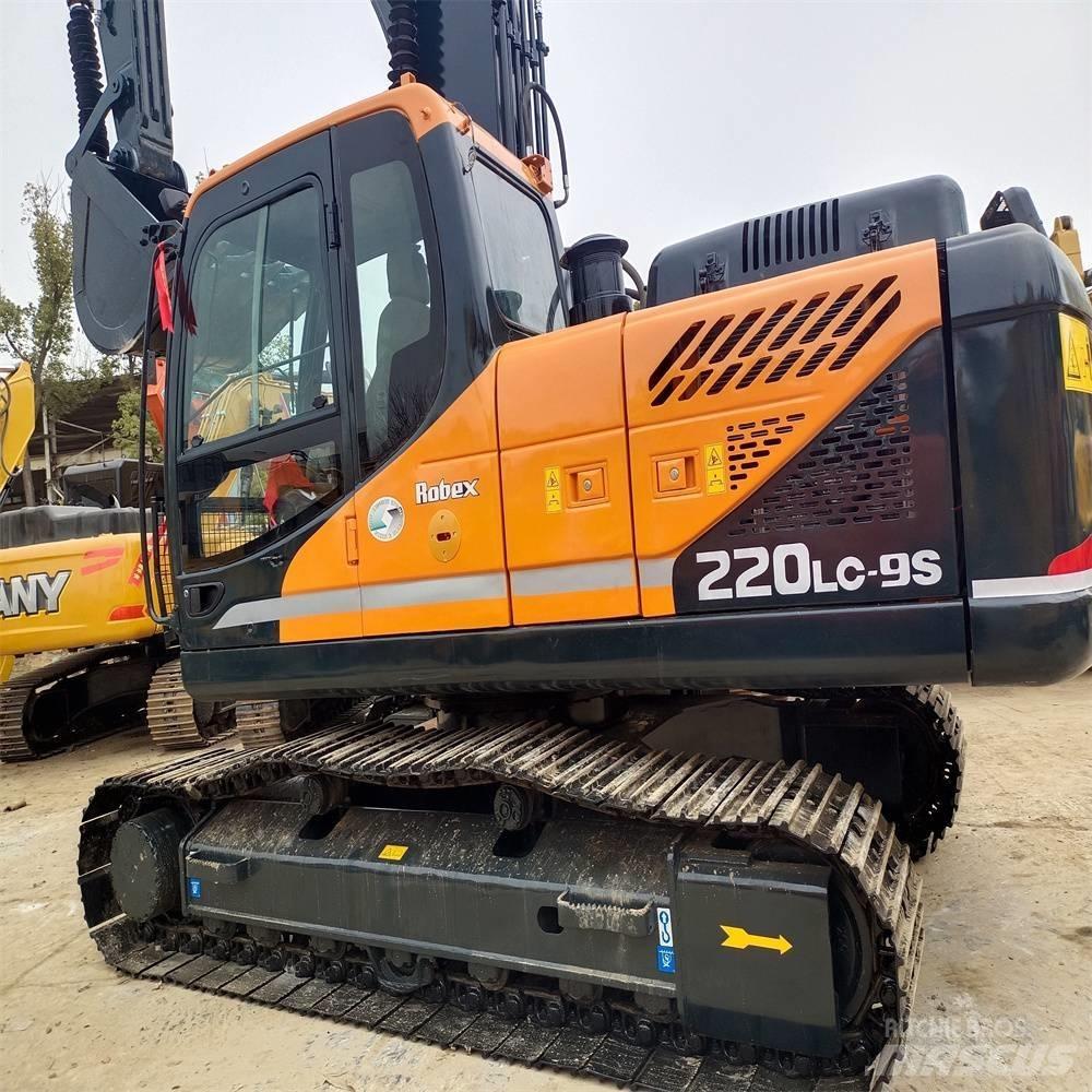 Hyundai 220LC-9S Гусеничні екскаватори
