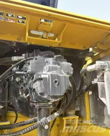 Komatsu 360-8MO Гусеничні екскаватори