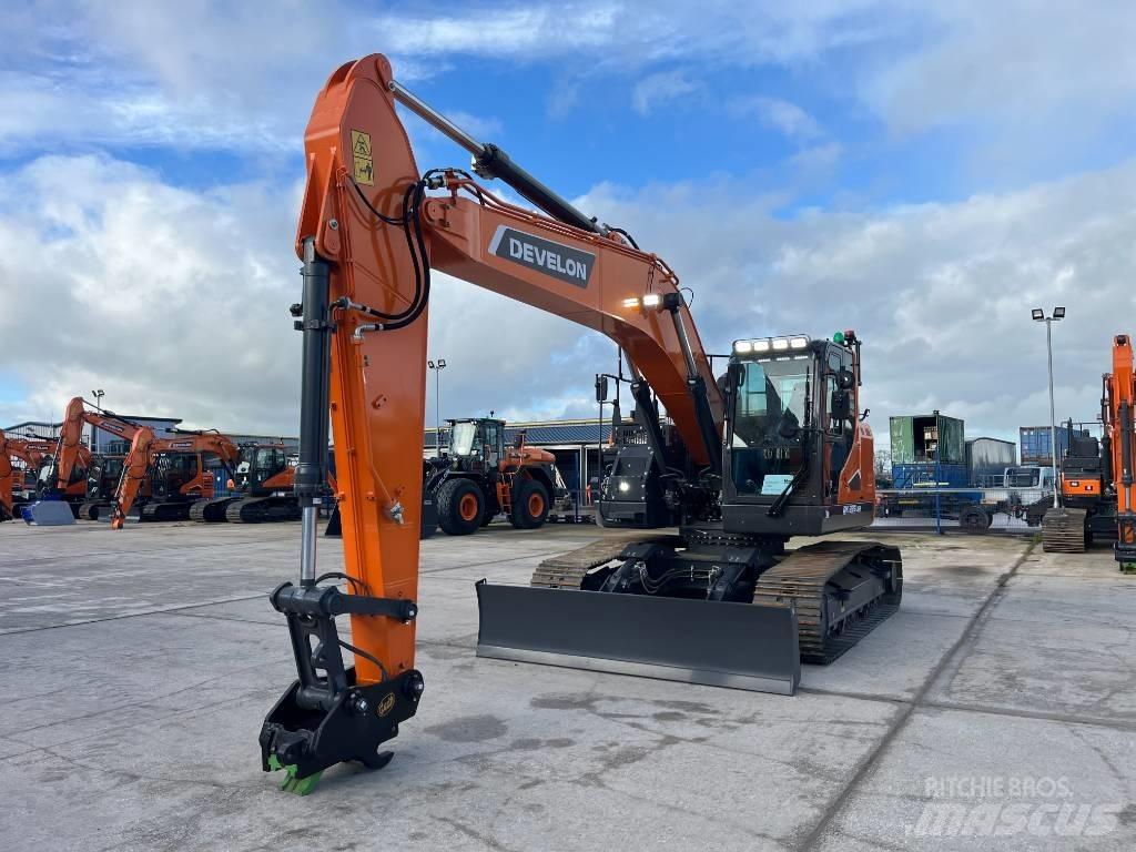 Develon DX 235 LCR-7 Гусеничні екскаватори
