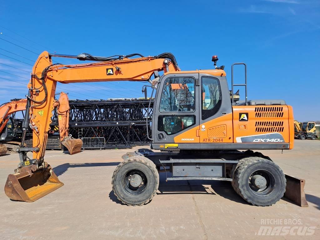 Doosan DX140W-5 Колісні екскаватори