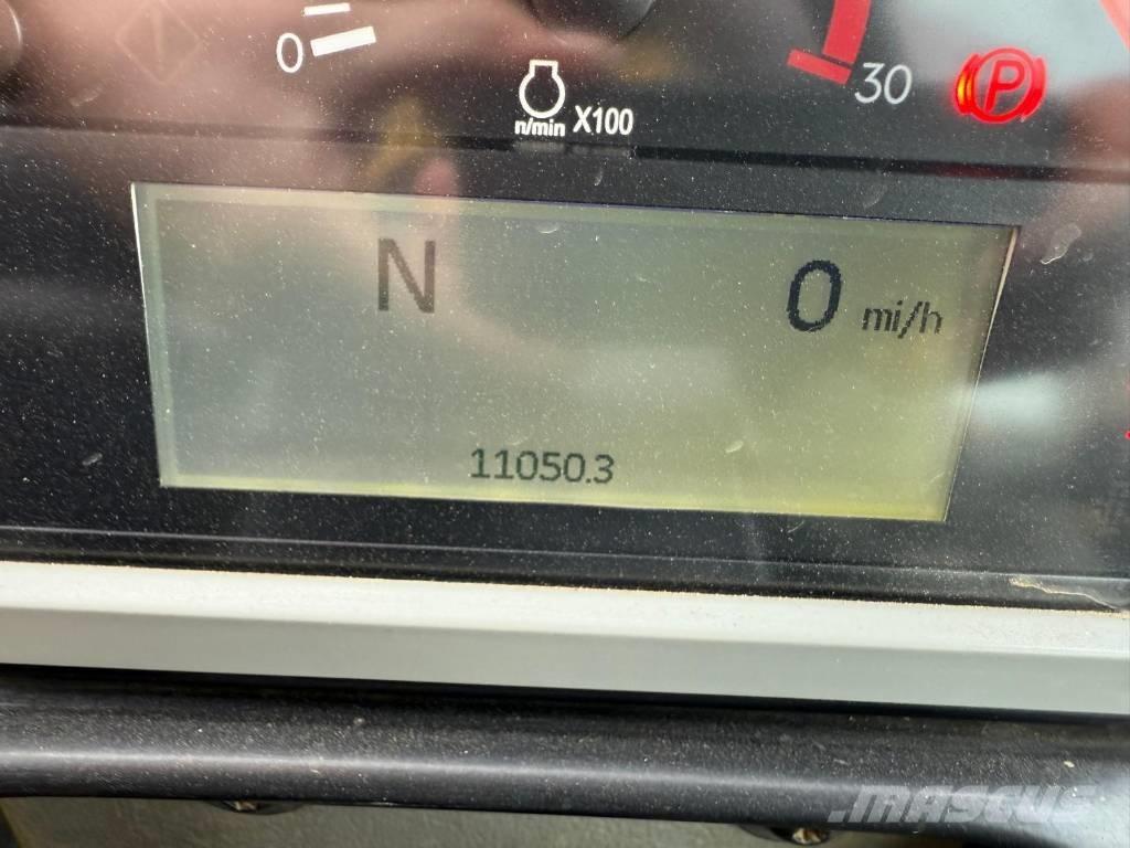 CAT 730 C Зчленовані самоскиди