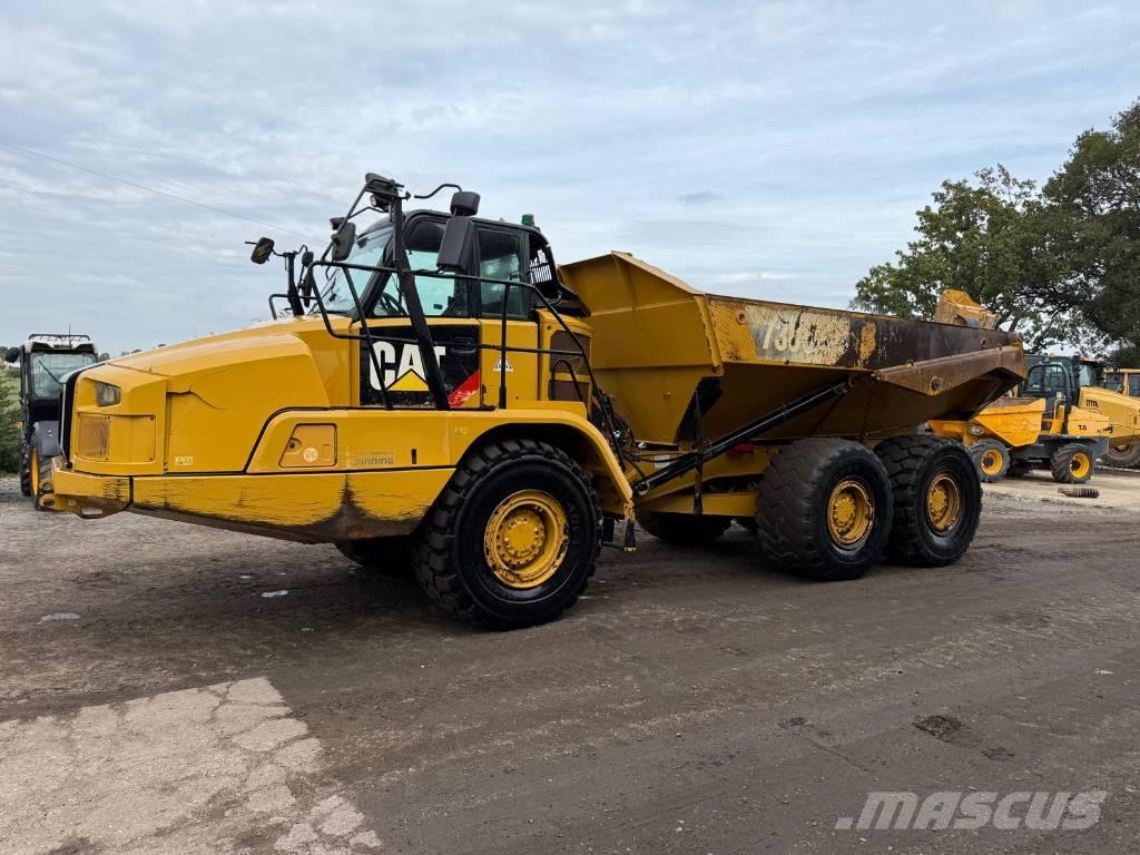 CAT 730 C Зчленовані самоскиди