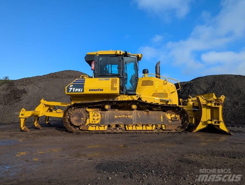 Komatsu D71PXi-24 Гусеничні бульдозери