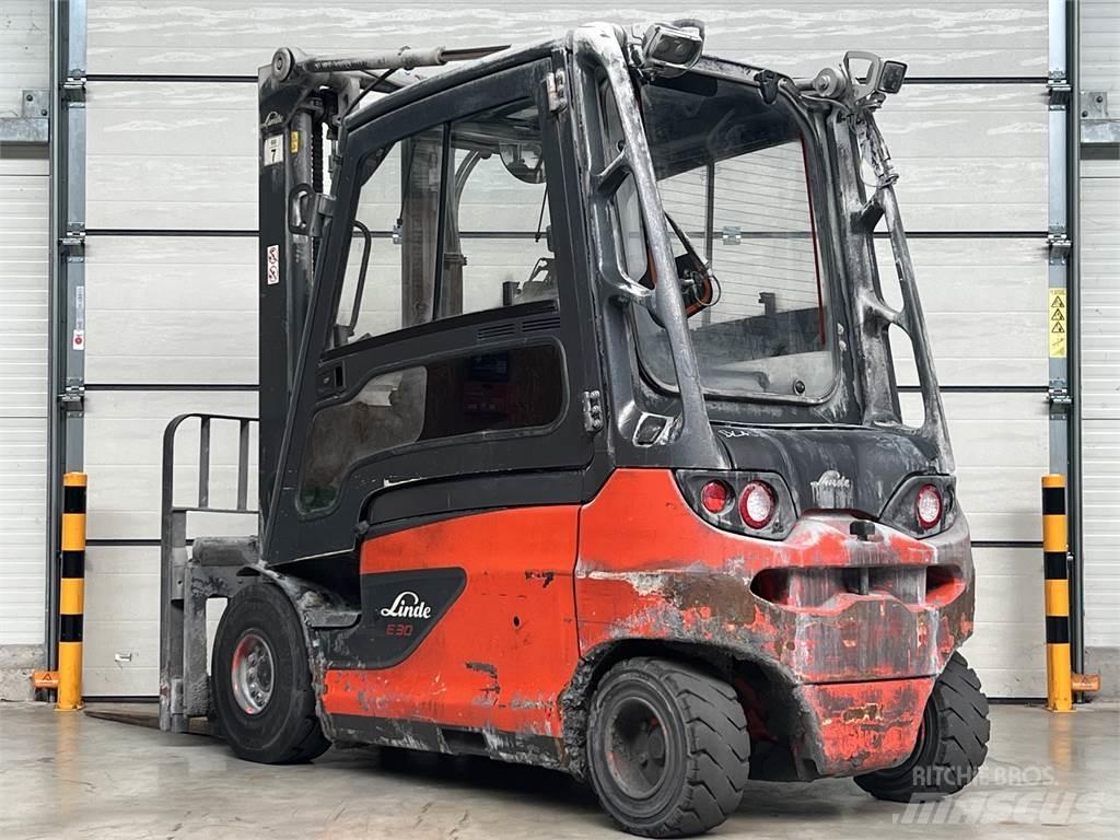 Linde E30L-01 Електронавантажувачі