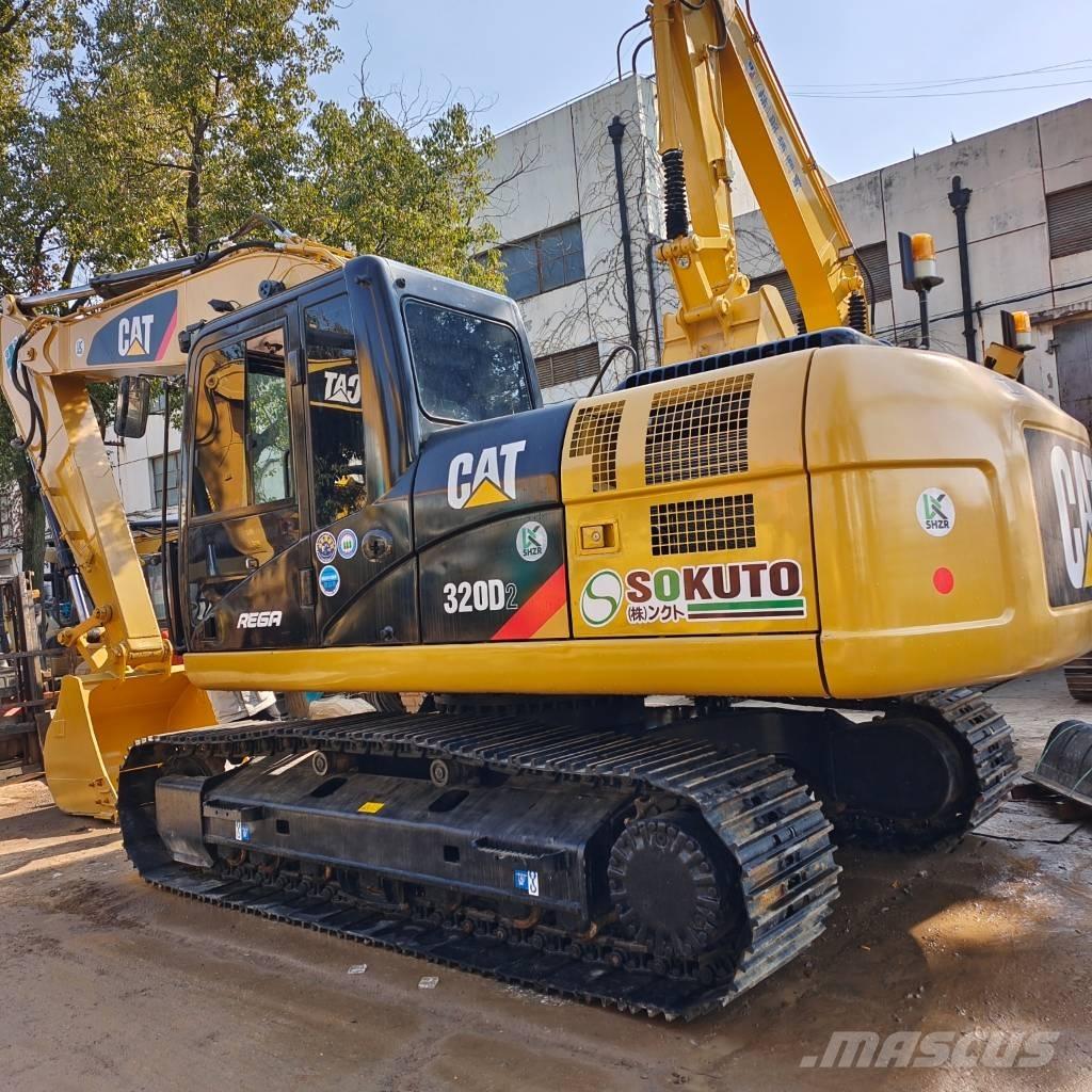 CAT 320 D2 Гусеничні екскаватори