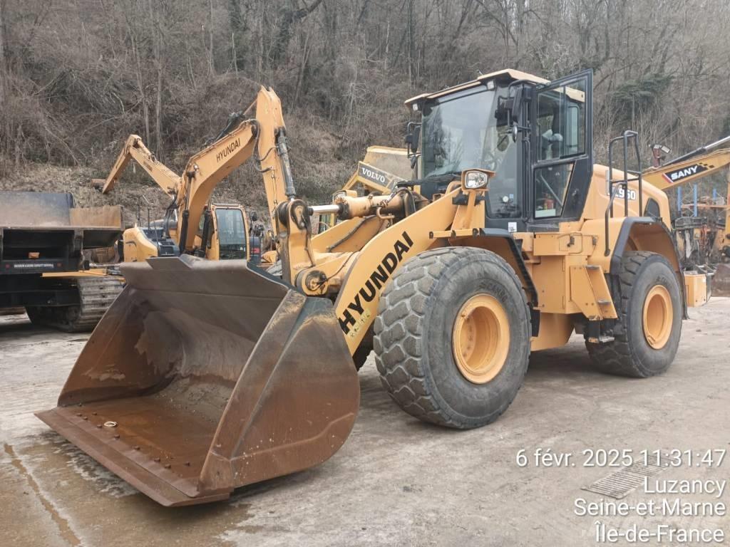 Hyundai HL 960 Фронтальні навантажувачі